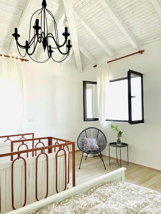 Chic Sea Front Apartment With Breathtaking Kotor Bay View Donji Stoliv Buitenkant foto