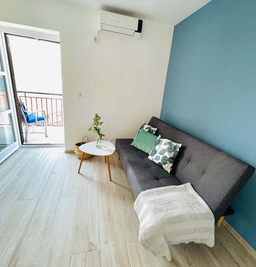 Chic Sea Front Apartment With Breathtaking Kotor Bay View Donji Stoliv Buitenkant foto