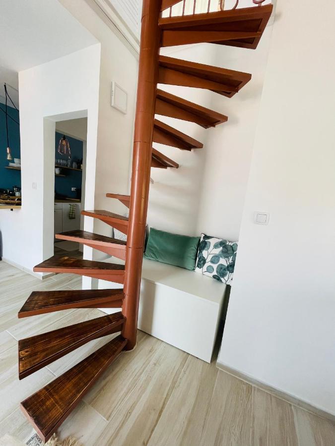 Chic Sea Front Apartment With Breathtaking Kotor Bay View Donji Stoliv Buitenkant foto