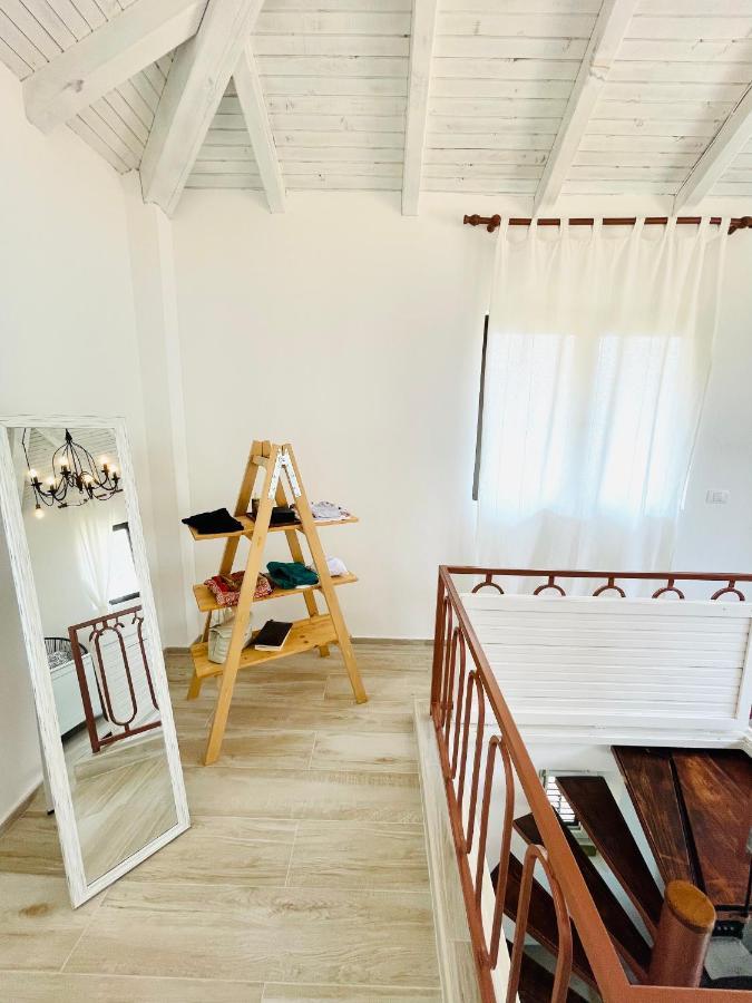 Chic Sea Front Apartment With Breathtaking Kotor Bay View Donji Stoliv Buitenkant foto